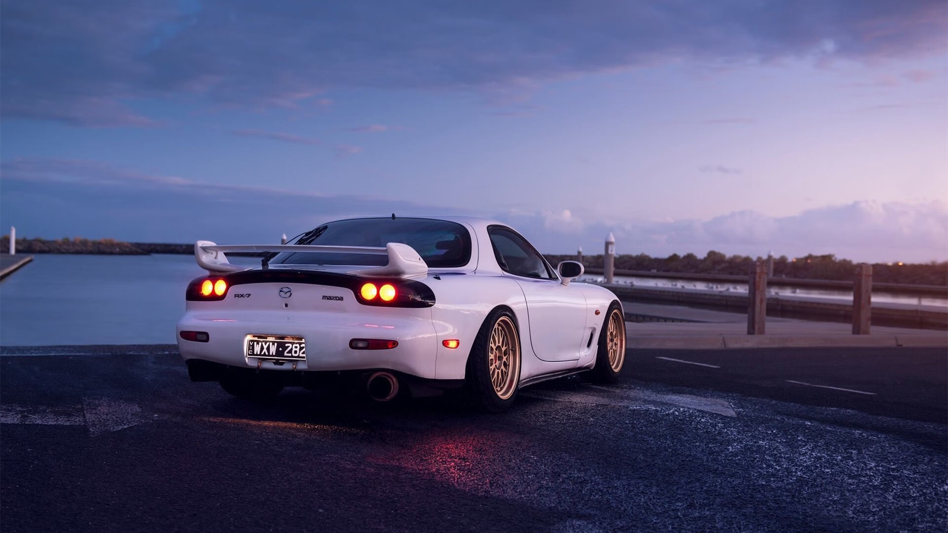 “德甲战役频繁,冠军归属悬念逐步升温”,德甲揭幕战历史战绩