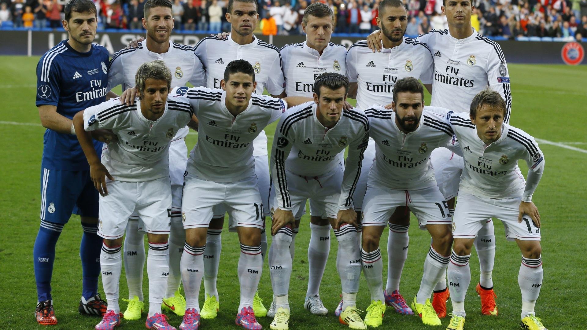 AIYOUXI.COM-莫伊：在场上无处不在，他的力量和技巧帮助全黑队巩固领先地位